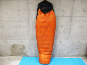イスカ ISUKA エア 630X ショート Air Short 寝袋 WinterModel オレンジ 最低使用温度-15度 現重量約1033g 長さ約200cm